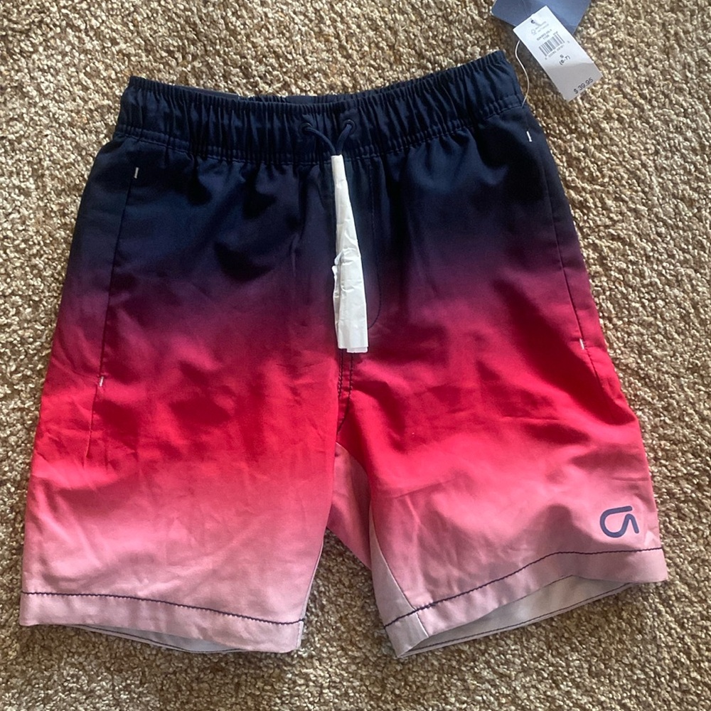 NWT Gap Comfort Stretch Quick Dry Shorts. S. Black, red, pink.